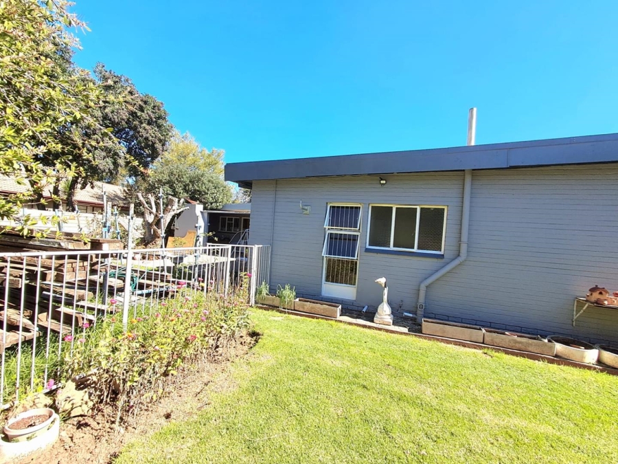 4 Bedroom Property for Sale in Hospitaalpark Free State
